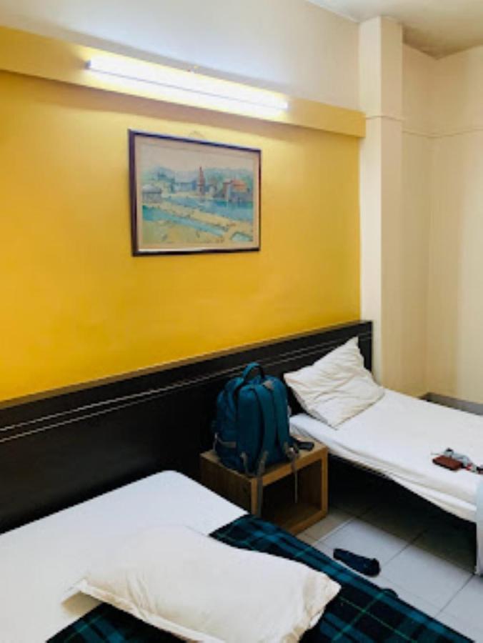 Hotel Abhishek ,Nashik Εξωτερικό φωτογραφία